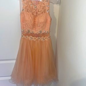 Formal Prqch May Queen Dress size XS- Like new worn 1x